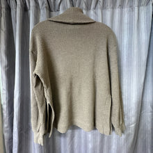 Load image into Gallery viewer, GAP SIZE XS Women's Shirt
