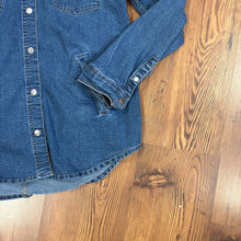 Load image into Gallery viewer, Divided SIZE 4 Women&#39;s Shirt
