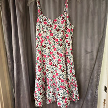Load image into Gallery viewer, Old Navy SIZE M Women's Dress

