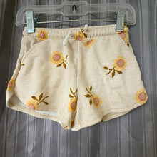 Load image into Gallery viewer, Old Navy SIZE 2T Shorts
