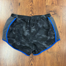 Load image into Gallery viewer, Under Armour SIZE S Women's Athletic Shorts
