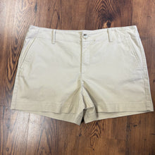 Load image into Gallery viewer, loft SIZE 12 Women&#39;s Shorts
