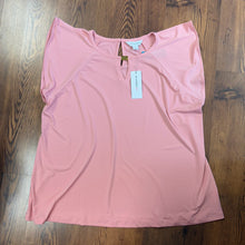 Load image into Gallery viewer, Liz Claiborne SIZE 1X Women&#39;s Shirt
