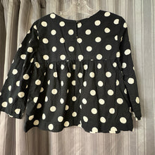 Load image into Gallery viewer, GAP kids SIZE S Shirt
