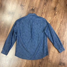 Load image into Gallery viewer, GAP SIZE L Men's Shirt
