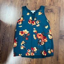 Load image into Gallery viewer, Market &amp; Spruce SIZE L Women&#39;s Tank
