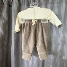 Load image into Gallery viewer, Carter's SIZE Newborn Outfit Boy's
