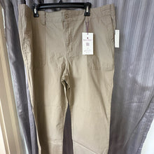 Load image into Gallery viewer, Gloria Vanderbilt SIZE 16 Women's Pants
