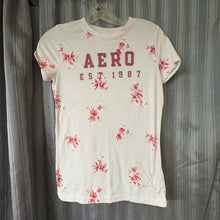 Load image into Gallery viewer, Aeropostale SIZE M Junior's Top
