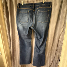 Load image into Gallery viewer, New York &amp; Co SIZE 16 Women's Jeans
