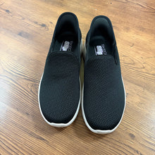 Load image into Gallery viewer, Skechers SIZE 9 Women's Sneakers
