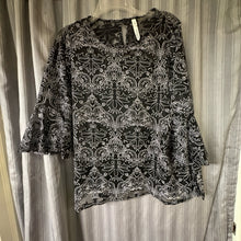 Load image into Gallery viewer, NY Collection SIZE 1X Women's Shirt
