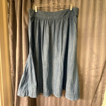 Load image into Gallery viewer, Talbots SIZE 12 Women's Skirt
