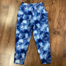 Load image into Gallery viewer, Lands' End SIZE M Women's Sweatpants
