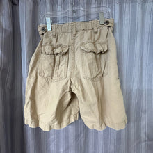 Load image into Gallery viewer, GAP SIZE 7 Shorts Boy's
