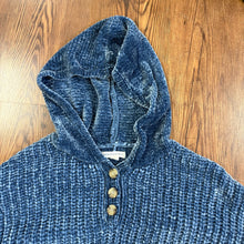 Load image into Gallery viewer, Aeropostale SIZE M Junior&#39;s Sweater
