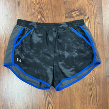 Load image into Gallery viewer, Under Armour SIZE S Women's Athletic Shorts

