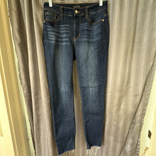 Load image into Gallery viewer, Judy Blue SIZE 3 Women's Jeans
