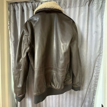 Load image into Gallery viewer, Levi SIZE XL Men's Coat
