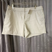 Load image into Gallery viewer, J. Crew SIZE 14 Women's Shorts
