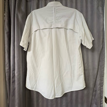 Load image into Gallery viewer, Izod SIZE M Men's Shirt
