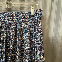 Load image into Gallery viewer, a pea in the pod SIZE S Maternity Skirt
