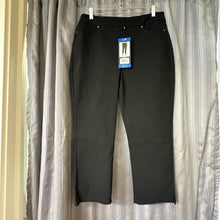 Load image into Gallery viewer, Mario Serrani SIZE L Women's Capri
