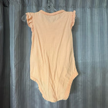 Load image into Gallery viewer, Carter's SIZE 9 Months Onesie
