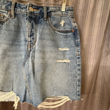 Load image into Gallery viewer, Old Navy SIZE 4 Women's Skirt
