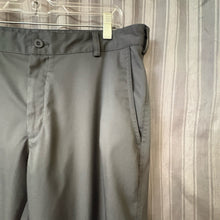 Load image into Gallery viewer, Nike Golf SIZE 36 Men's Pants
