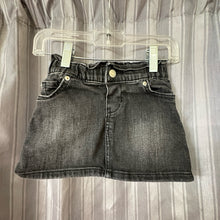 Load image into Gallery viewer, Cat &amp; Jack SIZE 18 Months Skirt
