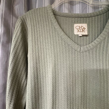 Load image into Gallery viewer, Chaser SIZE M Women's Shirt
