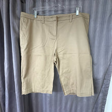 Load image into Gallery viewer, New York &amp; Co SIZE 16 Women's Shorts

