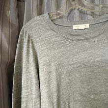 Load image into Gallery viewer, Treasure &amp; Bond SIZE XL Women's Shirt
