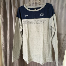 Load image into Gallery viewer, Nike SIZE L Women's Shirt
