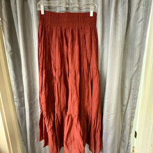 Load image into Gallery viewer, Natural Life SIZE M Women's Skirt
