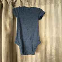 Load image into Gallery viewer, Carter's SIZE 6 Months Onesie
