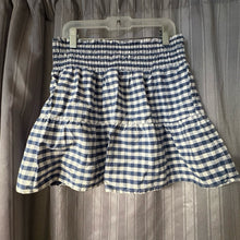 Load image into Gallery viewer, Cat &amp; Jack SIZE L Skirt
