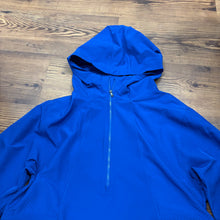 Load image into Gallery viewer, Under Armour SIZE S Women&#39;s Jacket
