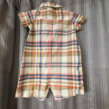 Load image into Gallery viewer, Carter's SIZE 6 Months Rompers Boy's
