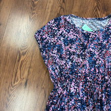 Load image into Gallery viewer, Motherhood SIZE M Maternity Shirt
