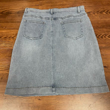 Load image into Gallery viewer, Main Street SIZE 12 Women's Tunic
