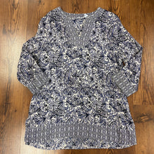 Load image into Gallery viewer, Sigrid Olsen SIZE L Women's Shirt
