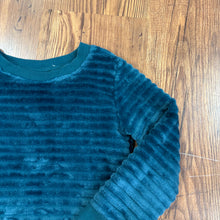Load image into Gallery viewer, Cat &amp; Jack SIZE XS Sweatshirt Girl&#39;s
