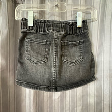 Load image into Gallery viewer, Cat &amp; Jack SIZE 18 Months Skirt
