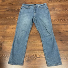 Load image into Gallery viewer, J. Crew SIZE 8 Women's Jeans

