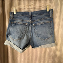 Load image into Gallery viewer, J. Crew SIZE 6 Women's Shorts
