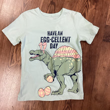 Load image into Gallery viewer, Carter's SIZE 8 Shirt Boy's
