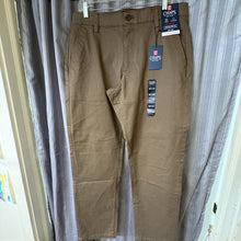 Load image into Gallery viewer, Chaps SIZE 36 Men's Pants
