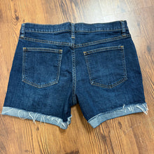 Load image into Gallery viewer, GAP SIZE 8 Women's Shorts
